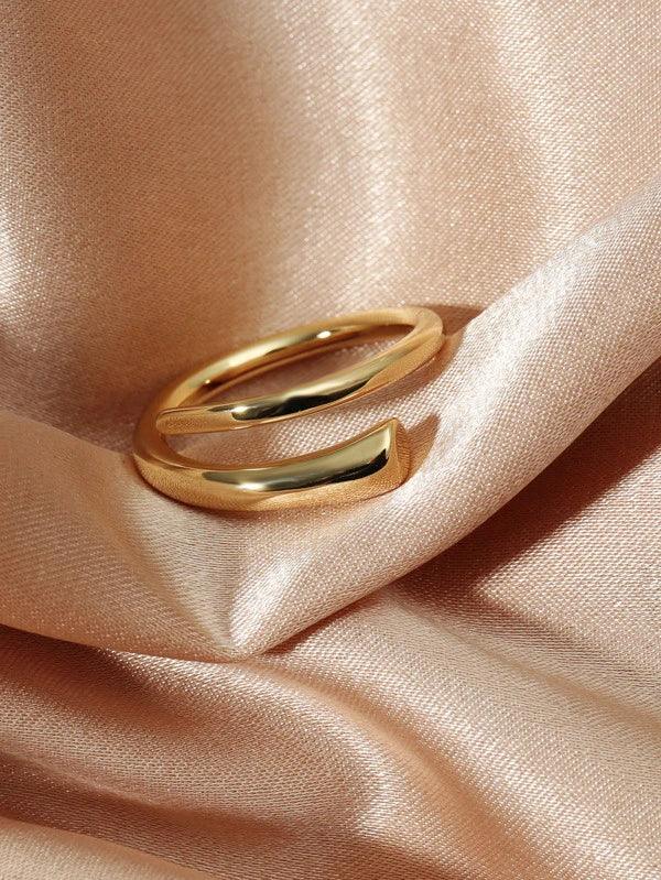 Enchanted Echo Gold Ring - Diana & Jewel