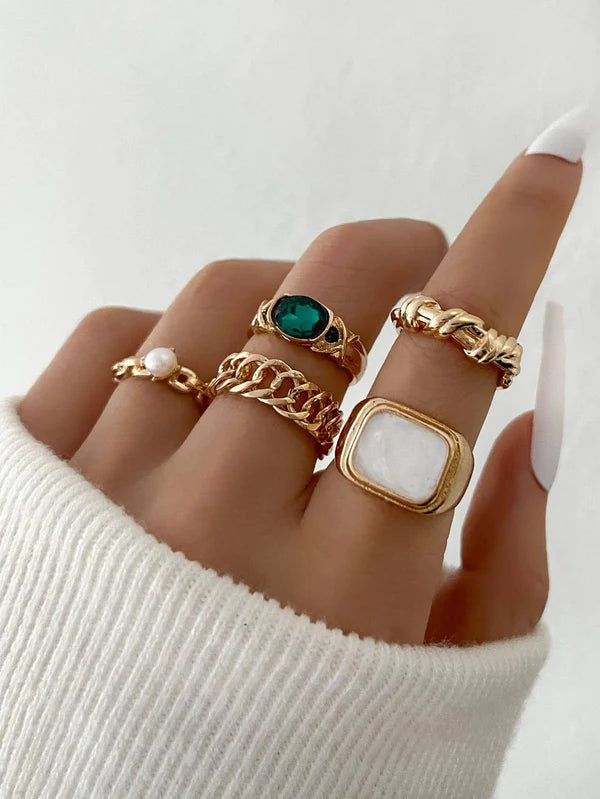 Radiant Reverie Ring Set - Diana & Jewel