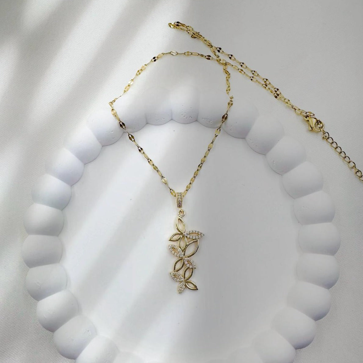 Majestic Melody Necklace - Diana & Jewel